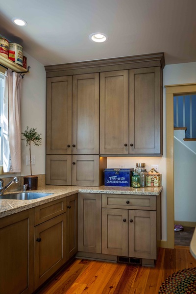 Traditional Wood Finishes Gallery project photo 7
