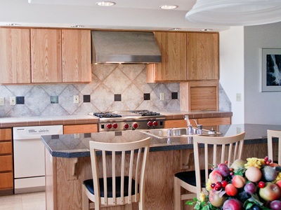 Contemporary Wood Finishes Gallery project photo 24