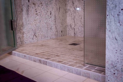Showers Gallery project photo 22