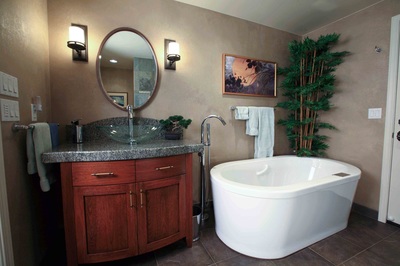 Transitional Baths Gallery project photo 19