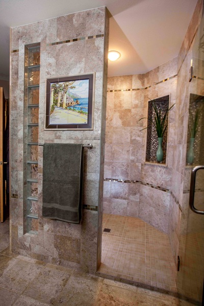 Showers Gallery project photo 12