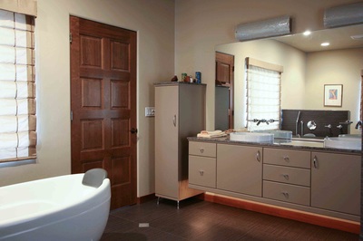 Contemporary Baths Gallery project photo 12