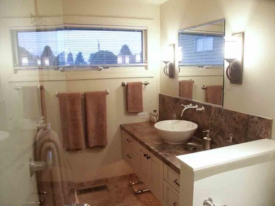 Transitional Baths Gallery project photo 22