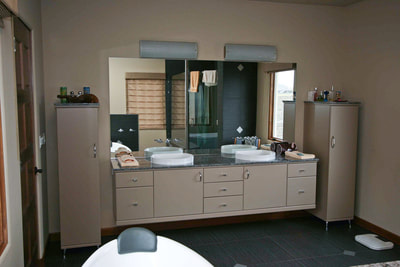 Bath Vanities and Storage Gallery project photo 11
