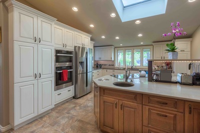 Transitional Wood Finishes Gallery project photo 25