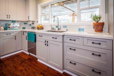 Transitional Painted Gallery project photo 16