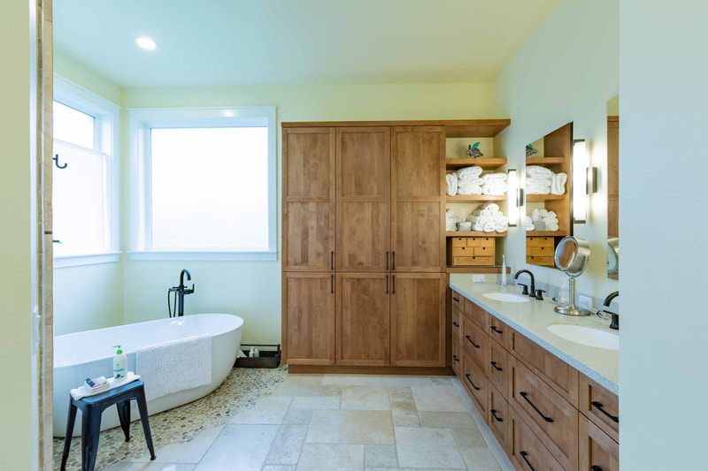 Transitional Baths Gallery project photo 49