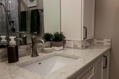 Bath Vanities and Storage Gallery project photo 22