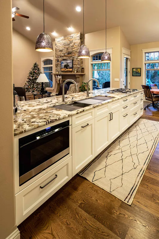 The Entertainer Kitchen kitchen detail photo 1