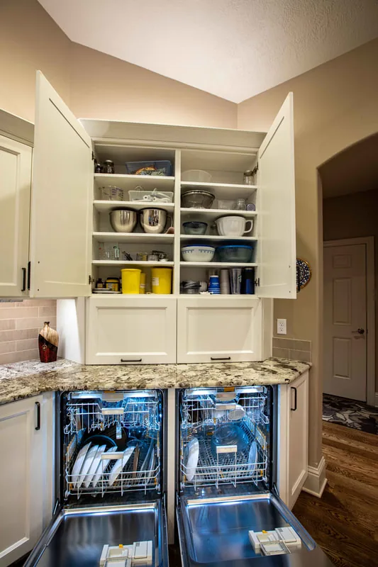 The Entertainer Kitchen kitchen detail photo 2