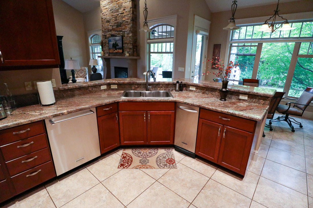 The Entertainer Kitchen before photo 3