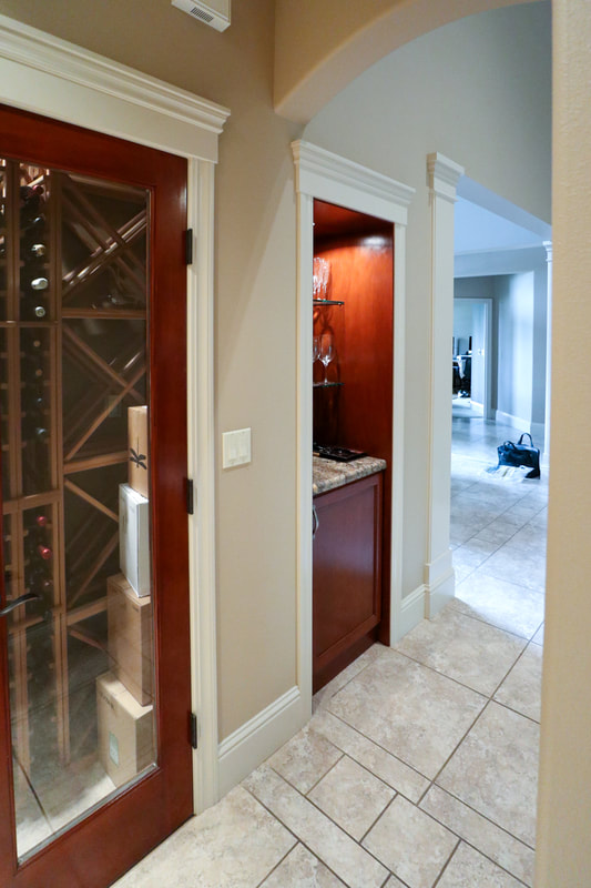 The Entertainer Kitchen before photo 6