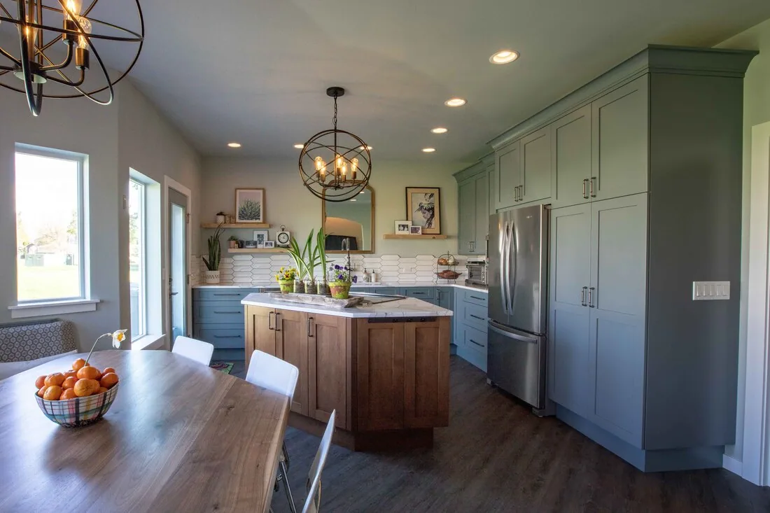 Goodbye, Honey Oak kitchen remodel in Pasco, WA