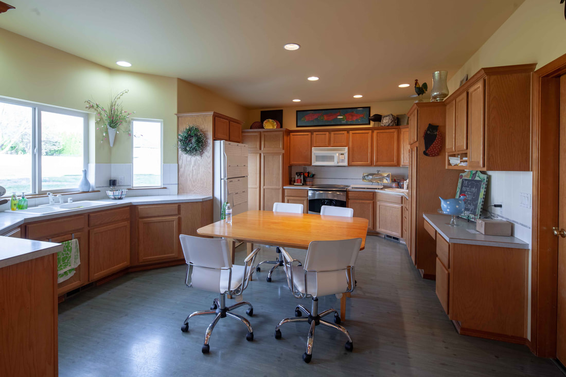 Goodbye, Honey Oak before photo 1