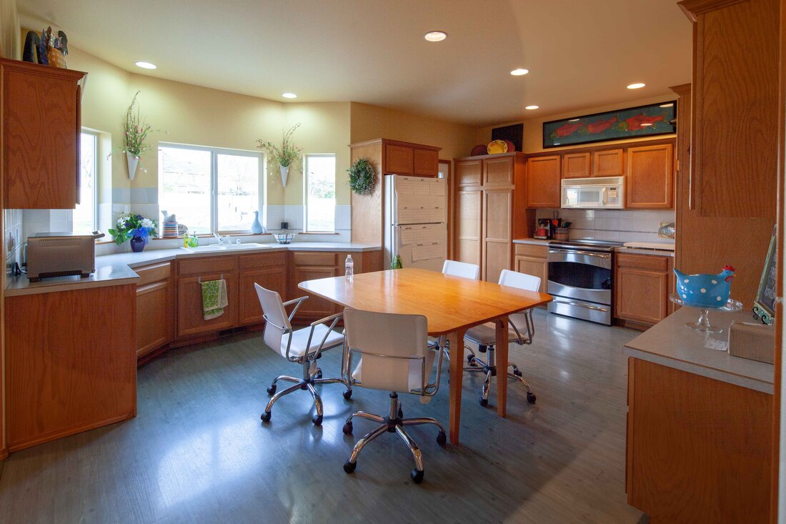 Goodbye, Honey Oak before photo 2