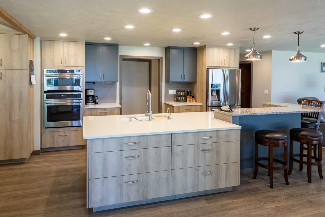 Goodbye, Kitchen Carpet kitchen detail photo 1