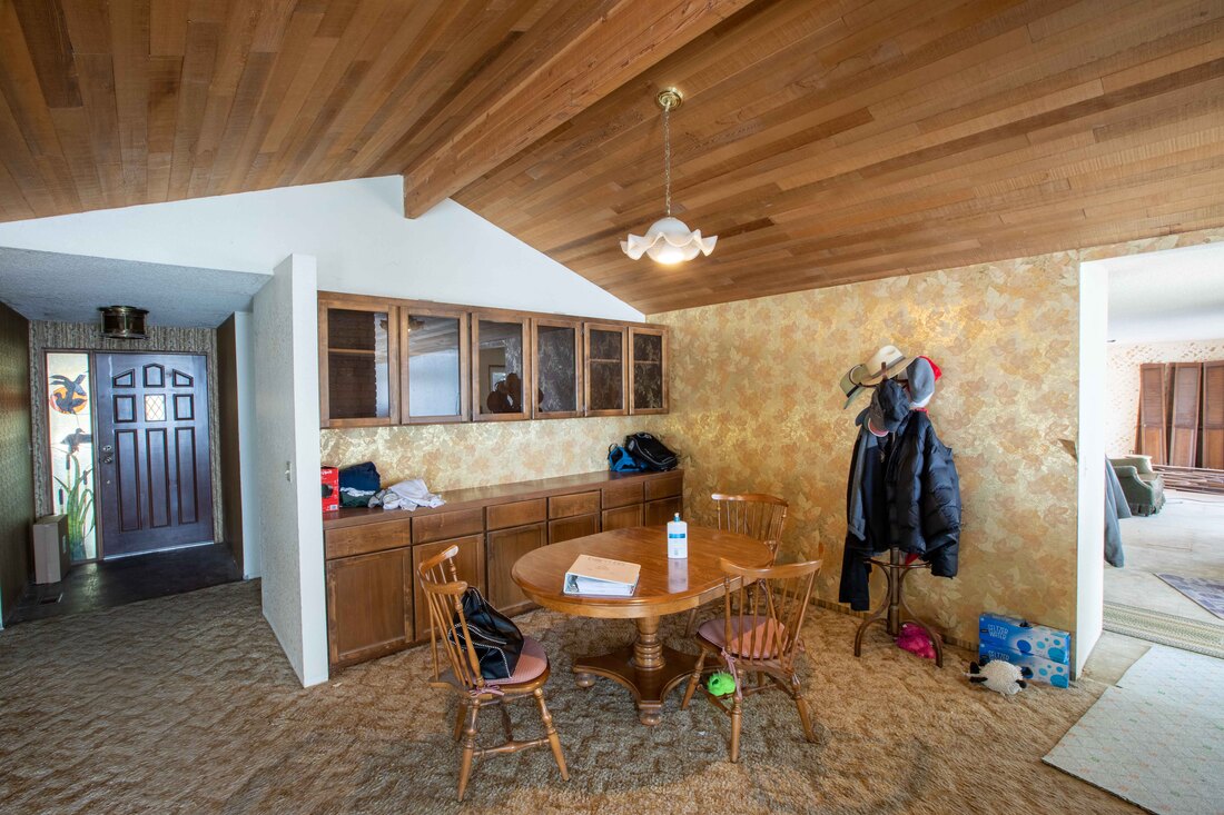 Goodbye, Kitchen Carpet before photo 1